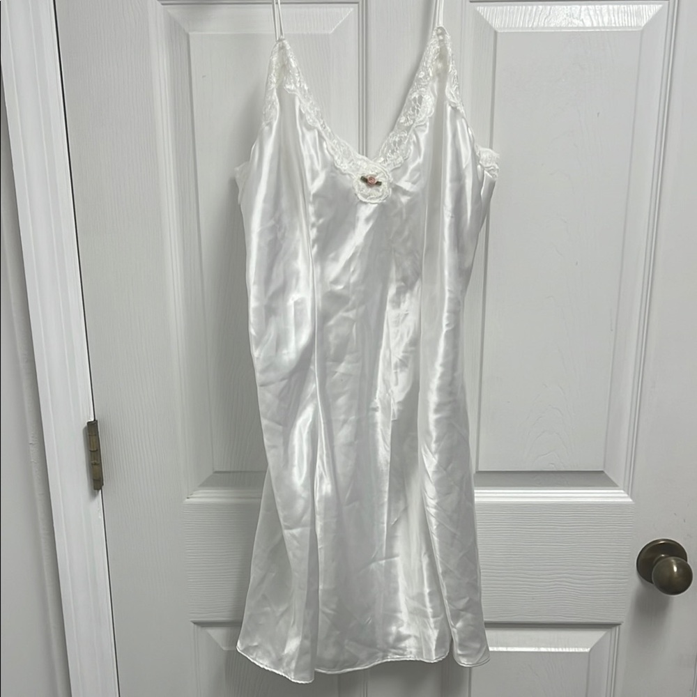 Gilligan & O'Malley night gown White Satin Chemise